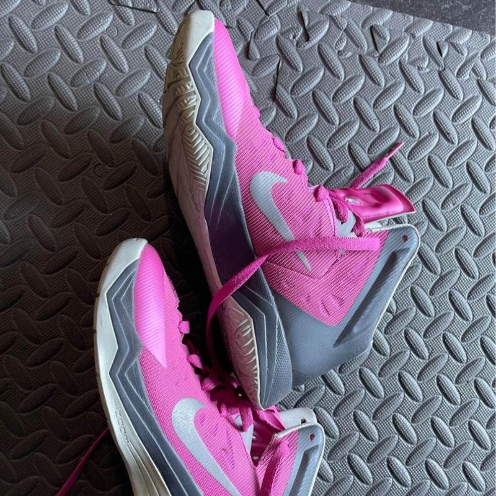 Nike Womens Basketball Shoes